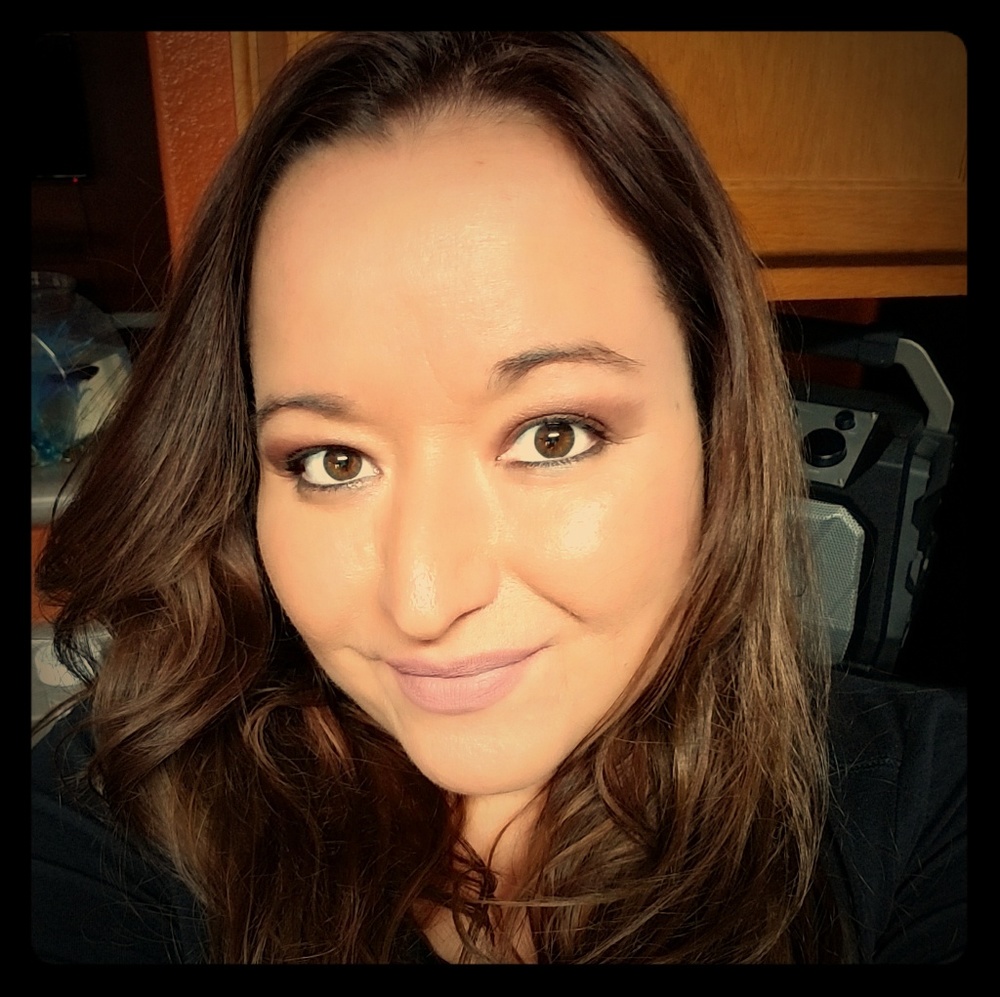 Meet your Posher, Angelica